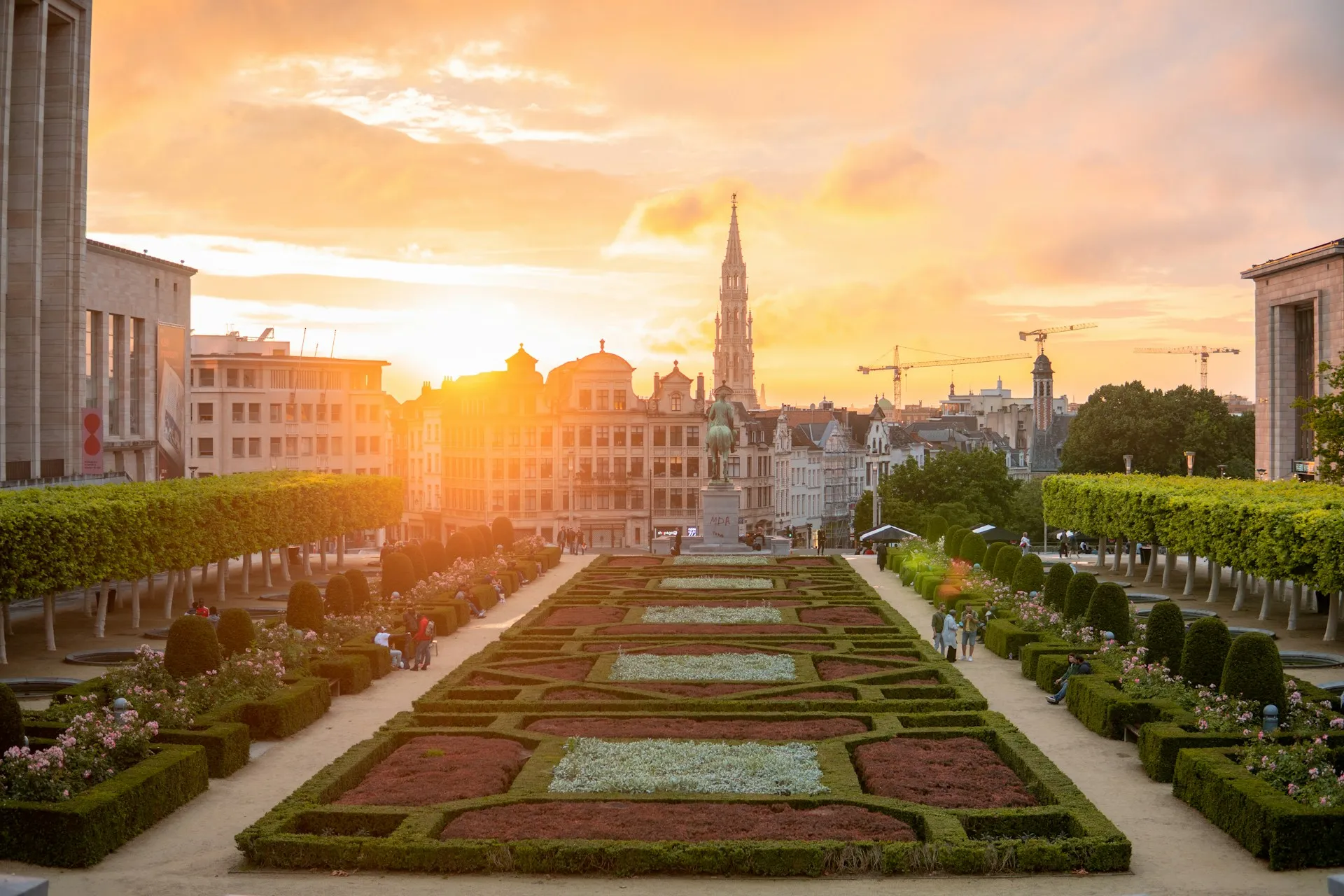 Vue de Bruxelles au coucher du soleil depuis le Mont des Arts