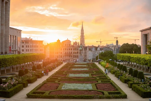 Vue de Bruxelles au coucher du soleil depuis le Mont des Arts